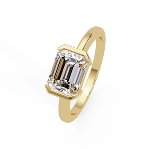 Anillo de compromiso de lujo con diamante cultivado en laboratorio de corte esmeralda de 2.00 CT, engaste medio bisel orientado de este a oeste, en oro amarillo de 14K, para bodas y fiestas - Product Image 1