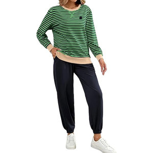 Ensemble de survêtement décontracté pour femme, qualité supérieure, deux pièces, conçu pour un port quotidien décontracté, les courses et le confort en voyage - Product Image 4