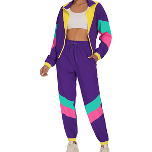 Conjunto Deportivo de Mujer con Bloques de Color, Pantalones Deportivos de Secado Rápido y Ligeros hasta el Tobillo con Bolsillos Laterales - Product Image 3
