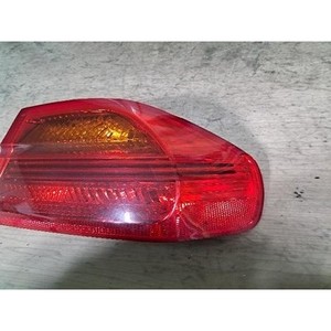 Feu arrière droit d'origine pour BMW Série 3 E90 320i, modèle 2011, référence OEM 6937458 - Product Image 2