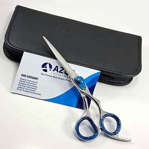 Ciseaux de coiffure professionnels en acier inoxydable, à bords tranchants, avec vis réglable et poignée confortable - Product Image 1