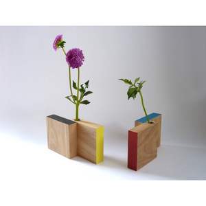 Vase en bois artisanal pour la décoration intérieure, design élégant en bambou et bois - Product Image 3