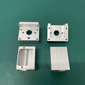 Fabricant vietnamien de pièces usinées CNC en aluminium, usinage de haute précision sur mesure, fournisseur OEM ODM pour l'exportation - Product Image 1