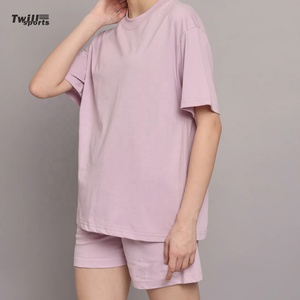 ชุดเซ็ตสองชิ้นสำหรับผู้หญิง ปรับแต่งได้สำหรับฤดูร้อน กางเกงขาสั้นทรง Biker และเสื้อตัวยาว ผ้าฝ้ายฟลีซ 100% เป็นมิตรกับสิ่งแวดล้อม แห้งเร็ว - Product Image 4