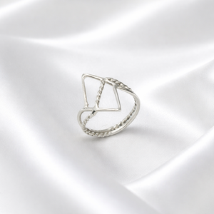 Anillo Abierto Geométrico de Plata de Ley 925 para Mujer, Joyería Minimalista Hecha a Mano con Triángulo, Regalo de Navidad o Aniversario - Product Image 1