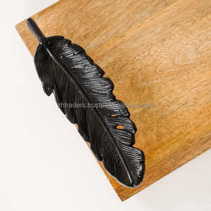 ถาดไม้อะคาเซียทรงสี่เหลี่ยมผืนผ้าสุดสร้างสรรค์ถาดไม้สไตล์นอร์ดิกพร้อมที่จับโลหะ - Product Image 2