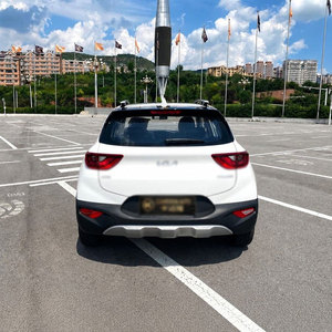 SUV Premium Blanco, 5 Asientos, Faros LED, Neumáticos R17, Volante a la Izquierda, Portaequipajes, Aire Acondicionado Automático, Pantalla Táctil, Gasolina - Product Image 5