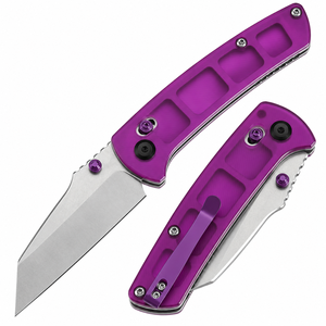 Cuchillos plegables con mango metálico morado y hoja plateada, con diseño de agarre empotrado y clip de bolsillo con perno para el pulgar, para uso diario en exteriores. - Product Image 6