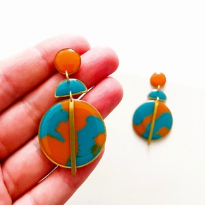 Pendientes de Resina de Moda, Redondos, con Diseño Marmoleado en Naranja y Azul, Hechos a Mano, Joyería de Plástico, Pendientes de Botón - Product Image 5