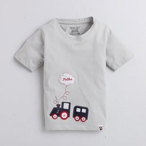 เสื้อยืดแขนครึ่งแขนผ้าฝ้าย100% ต้านเชื้อแบคทีเรียผ้ารถไฟสีเทา - Product Image 1