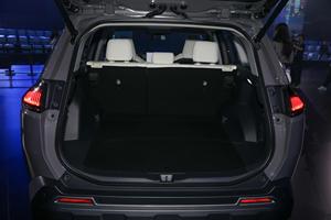 <span class=keywords><strong>Toyota</strong></span> <span class=keywords><strong>RAV4</strong></span> Híbrida 2026, 2.0L, 2WD, Edición de Lujo - Product Image 6