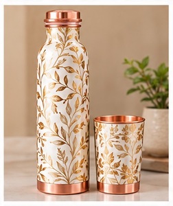 Botella de Agua de Cobre con Estampado Retro de Sol, Luna y Estrellas, con Tapa y Vaso, Ecológica y Portátil - Product Image 3