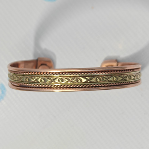 Pulsera Magnética de Cobre Puro con Doble Elemento, Joyería Moderna de Terapia Curativa para Bautizo, Equilibrio Energético, Bienestar y Vibraciones Positivas - Product Image 5