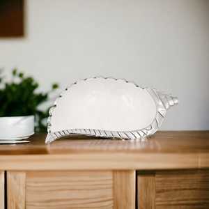 Tazón Decorativo Hecho a Mano con Diseño Nórdico de Conchas Marinas, de Aluminio Blanco, Ecológico y Duradero, para Servir y Exhibir Alimentos - Product Image 1