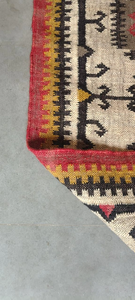 Tapis de couloir en laine et jute tissé à la main, rouge, ivoire, noir, motif géométrique tribal, kilim, bohème, style sud-ouest, avec franges, sur mesure - Product Image 5