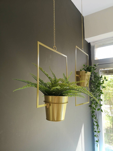 Maceta Colgante de Metal Dorado con Marco Cuadrado Geométrico y Cadena, Moderna Maceta Suspendida para Plantas de Interior, Minimalista - Product Image 3
