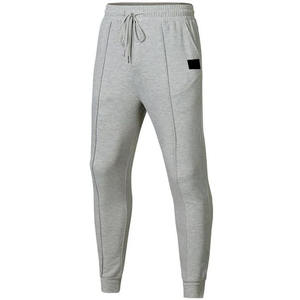 Ensemble de survêtement respirant pour homme : pull à capuche et pantalon de jogging pour l'entraînement, le fitness, la course et les loisirs - Product Image 4