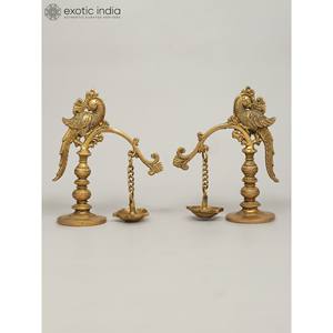 Lámparas de latón de pavo real de diseñador único hecho a mano de 7 pulgadas en par artículos de decoración del hogar para regalos hechos en India - Product Image 1
