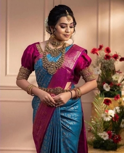 Sari en soie Banarasi au design unique, avec tissage jacquard lourd, idéal pour les mariages, les fêtes et les célébrations, disponible à prix avantageux. - Product Image 1