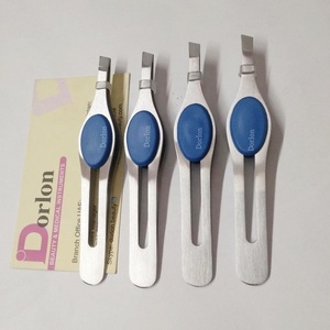 High Quality Private Label Heart Grip Eyebrow Tweezers Slanted Tip Rubber Grip Tweezers Custom Logo Pink Black Brow Tweezer - Product Image 4