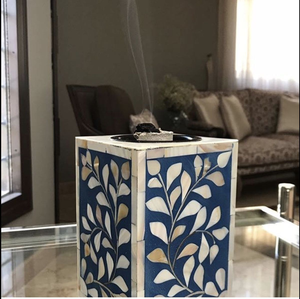 Brûleur à Bakhoor Élégant avec Incrustation en Mop, Prêt à Expédier, en Bois et Graines, pour une Expérience Olfactive Religieuse Luxueuse - Product Image 1