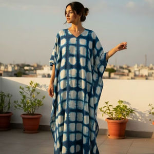 ชุดเดรสคาฟทันผ้าฝ้ายย้อมสีแบบโบโฮสั่งทำพิเศษ คอวี มีเชือกผูก ซักได้ เป็นมิตรกับสิ่งแวดล้อม เหมาะสำหรับลูกค้าบูติกและผู้ค้าปลีก - Product Image 1