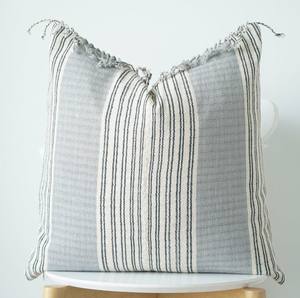 Funda de Cojín Boho a Rayas 100% Algodón con Flecos y Borlas, Fundas de Cojín Bohemias a Rayas de Algodón Tejidas a Mano con Flecos - Product Image 3