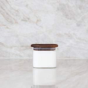 Frasco de vidrio de larga duración con tapa de madera, material resistente para un almacenamiento seguro de alimentos, mantiene la frescura por mucho tiempo. - Product Image 1