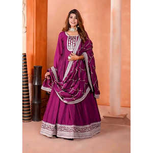 Belle robe et pantalon Anarkali de créateur avec Dupatta pour les robes de carrière - Product Image 4