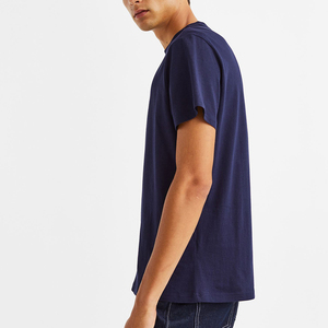 T-shirts vierges en coton de haute qualité pour hommes, col rond, taille américaine, personnalisables avec logo OEM, vente en gros, impression sur mesure - Product Image 2