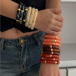 Elegant Resin Art Craft Bangle, Handmade <b>Bracelet</b> Jewelry for Women, Lightweight Stylish Daily Wear Fashion - Product Image 1