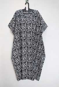 Caftán Floral Hecho a Mano en India, Ligero, para Playa o Resort, Estilo Bohemio y Cómodo - Product Image 2