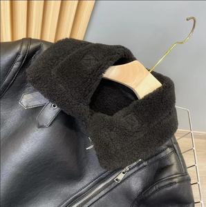 Chaqueta de Cuero de Invierno con Forro de Piel – Cómoda y Cálida - Product Image 3