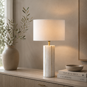 Solution d'éclairage d'appoint élégante avec une structure en marbre raffinée, des proportions équilibrées et un caractère design exclusif - Product Image 1