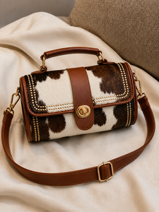 Sac en cuir à imprimé vache avec fermeture à boucle, motif noir et blanc, sac à main à bandoulière - Product Image 3