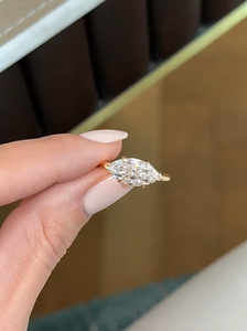 Bague solitaire 2 carats en diamant de laboratoire taille marquise, coupe ovale 5,5 carats au total, certifiée IGI - Product Image 2