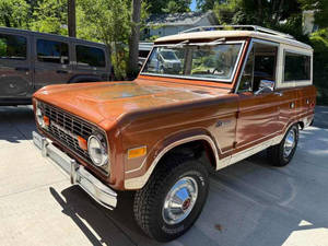 มินท์ คลาสสิค 1974 ฟอร์ด บรองโก รีนเจอร์ - Product Image 2