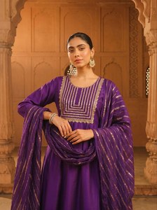 <b>Women</b> Traditional Purple Embroidered <b>Kurta</b> Set With Dupatta Loose Fit Ankle-Length Cotton Ethnic Wear India Pakistan Style - Product Image 2