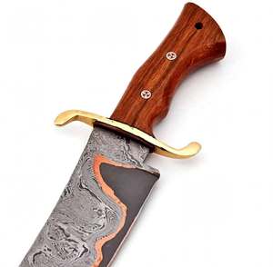 Outil utilitaire d'extérieur en acier Damas artisanal, lame à motif multicouche en cuivre, garde en laiton, manche ergonomique en bois dur - Product Image 4