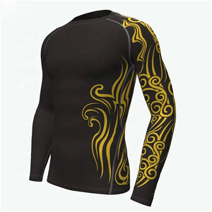 Camiseta de Compresión de Cobertura Total con Estampado Tribal Dorado sobre Negro, de Secado Rápido, para Entrenamiento de BJJ Jiu Jitsu - Product Image 3