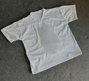 T-shirt unisexe de haute qualité personnalisable, en coton, style unique avec impression personnalisée, logo brodé, manches courtes. - Product Image 6