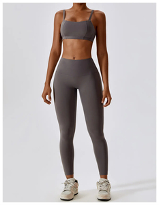 Ensembles décontractés pour femmes : Crop top et short, personnalisables avec logo, style streetwear, été, couleur unie, sans manches, tricotés, deux pièces, sexy, respirants, pour club - Product Image 3