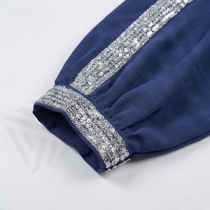 ชุดกิโมโนแบบ OEM ปี 2025 เสื้อคลุมอาบายะ ผ้าโพลีเอสเตอร์เนื้อนุ่ม ยืดหยุ่นสูง หนาขึ้น สำหรับผู้หญิงมุสลิม คอวี แขนยาว เหมาะสำหรับงานปาร์ตี้ รอมฎอน งานแต่งงาน - Product Image 5