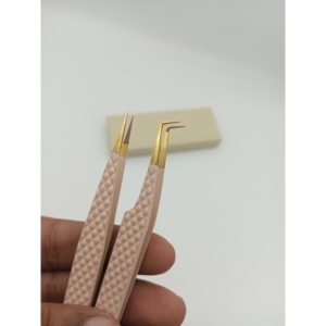 Pinces à épiler de précision en acier inoxydable haute performance à pointe lisse pour usage en salon - Product Image 1