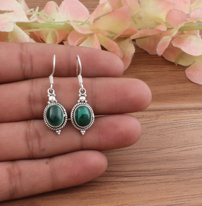 Boucles d'oreilles pendantes en malachite verte naturelle, perles rondes en argent sterling 925, bijoux en pierres précieuses authentiques pour femmes, luxe pour les fêtes - Product Image 3