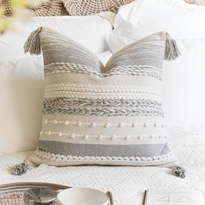 Cojín decorativo bohemio de 20 × 20 pulgadas, funda de cojín decorativa de algodón con rayas tejidas y patrón de líneas texturizadas, estilo rústico - Product Image 3