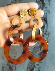 Boucles d'oreilles en corne de buffle naturel, boucles d'oreilles pendantes en corne, boucles d'oreilles en corne véritable Boho - Product Image 1