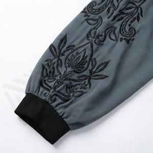 Abaya pour femmes de qualité supérieure, design islamique traditionnel uni, légère, manches longues, longueur maxi, style décontracté pour les occasions quotidiennes - Product Image 5