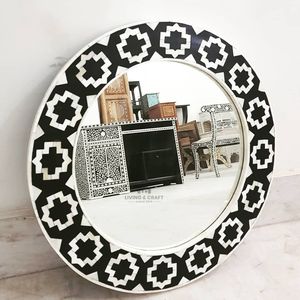 Espejo Redondo Decorativo de Pared con Incrustaciones de Hueso Hecho a Mano, Marco Geométrico Blanco y Negro, Espejo Decorativo de Lujo para el Hogar, Hotel e Interiores - Product Image 1
