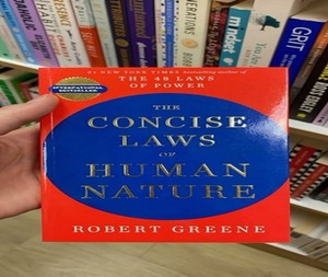 Las leyes concisas de la naturaleza humana, libro de bolsillo sobre psicología, comportamiento y desarrollo personal, comprensión de las personas, no ficción - Product Image 2